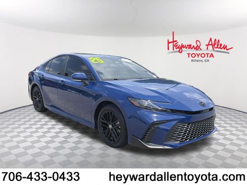 Certified 2025 Toyota Camry SE w/ Multimedia Upgrade Package FWD image 1