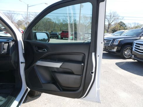 Used 2016 Chevrolet Colorado LT w/ LT Convenience Package image 23