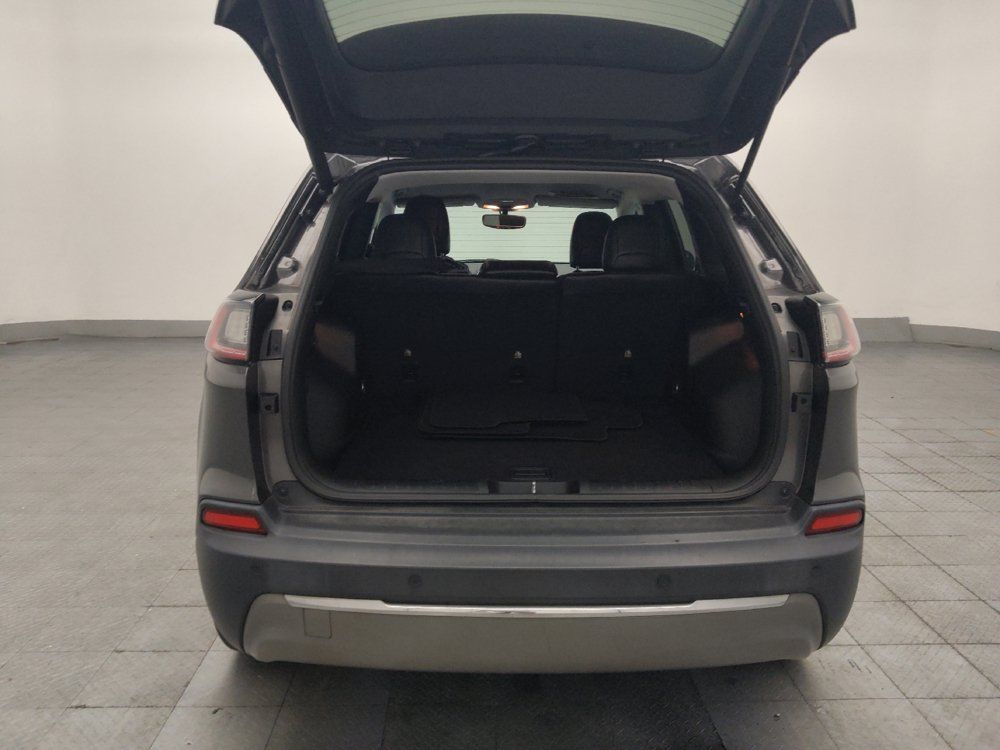 Used 2019 Jeep Cherokee Limited FWD image 29