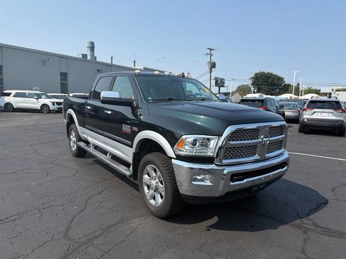 Used 2015 RAM 2500 Laramie w/ Convenience Group AWD/4WD image 4