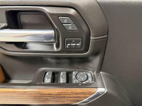 Used 2020 Chevrolet Silverado 2500 High Country AWD/4WD image 13