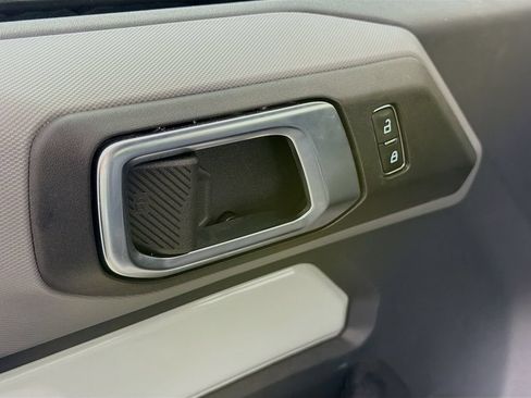 Used 2024 Ford Bronco Big Bend w/ Sasquatch Package AWD/4WD image 19