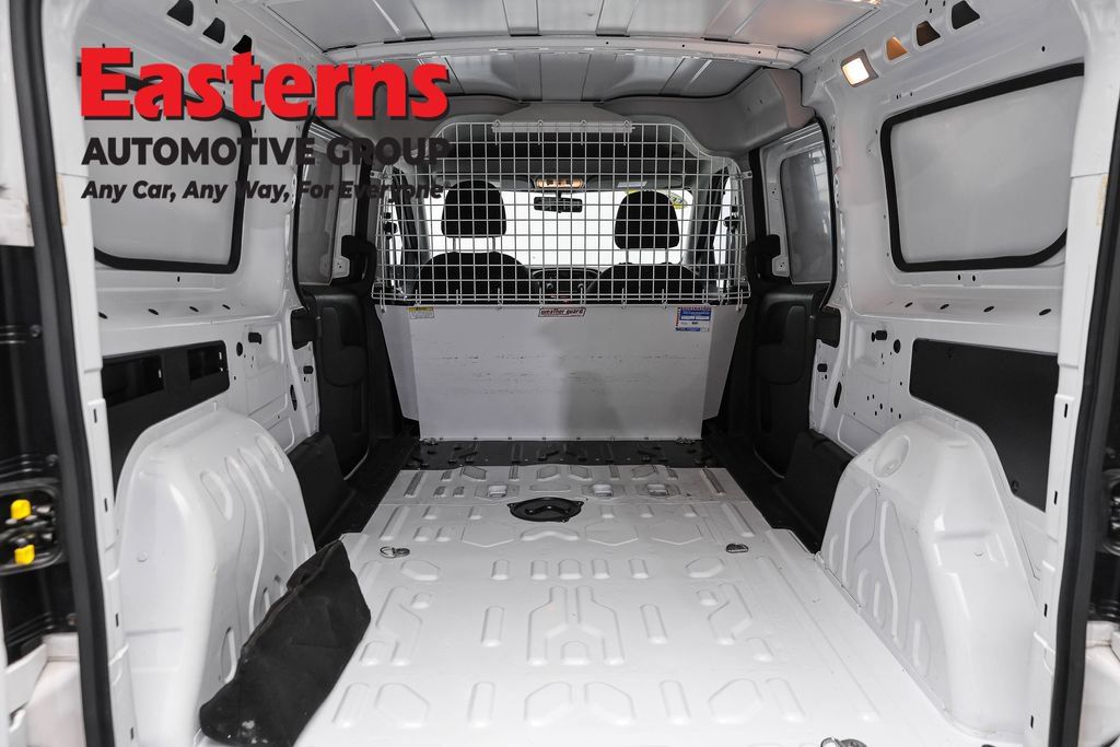 Used 2022 RAM ProMaster City Tradesman FWD image 9