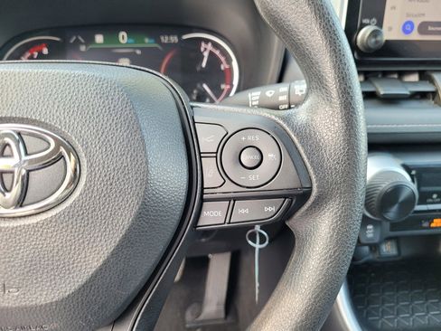 Used 2024 Toyota RAV4 LE image 23