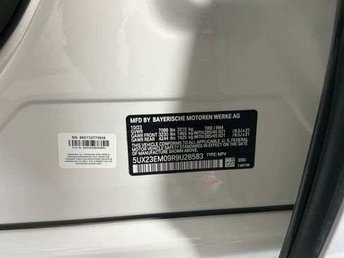 Certified 2024 BMW X7 xDrive40i image 38