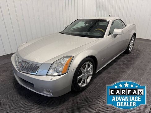 Used 2004 Cadillac XLR RWD image 1