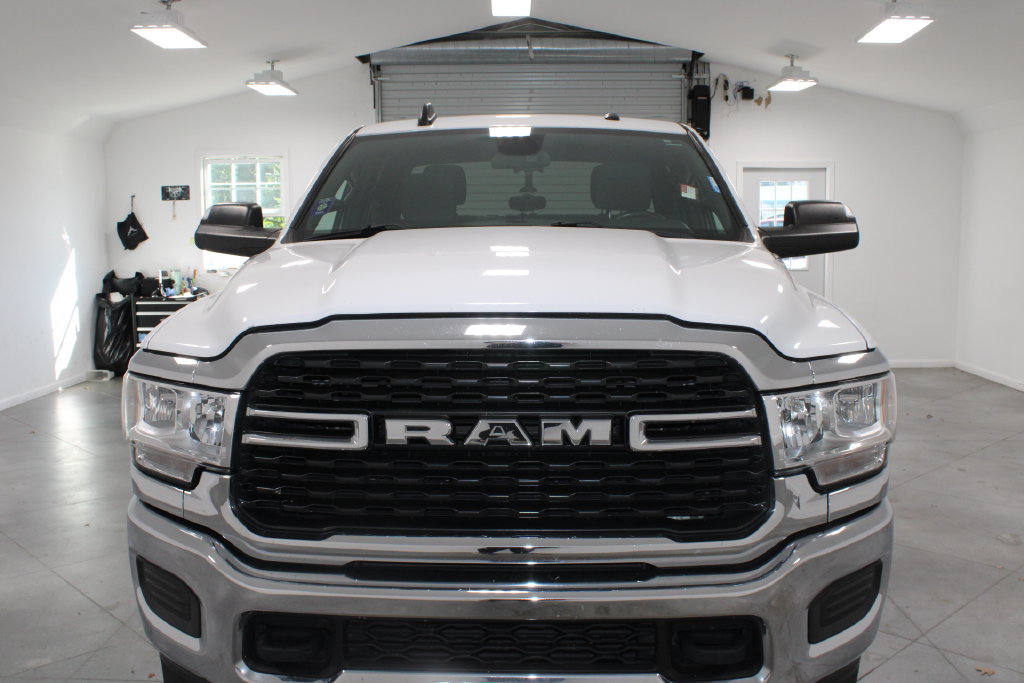 Used 2022 RAM 2500 Big Horn AWD/4WD image 3