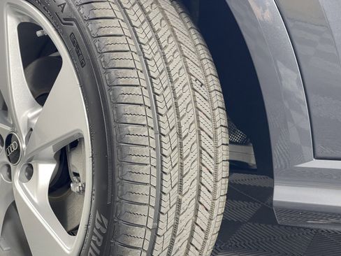 New 2025 Audi Q5 Premium Plus image 8