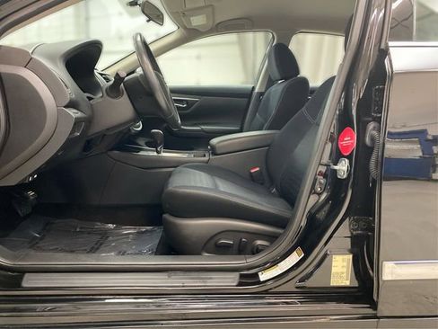Used 2017 Nissan Altima 2.5 SV image 10