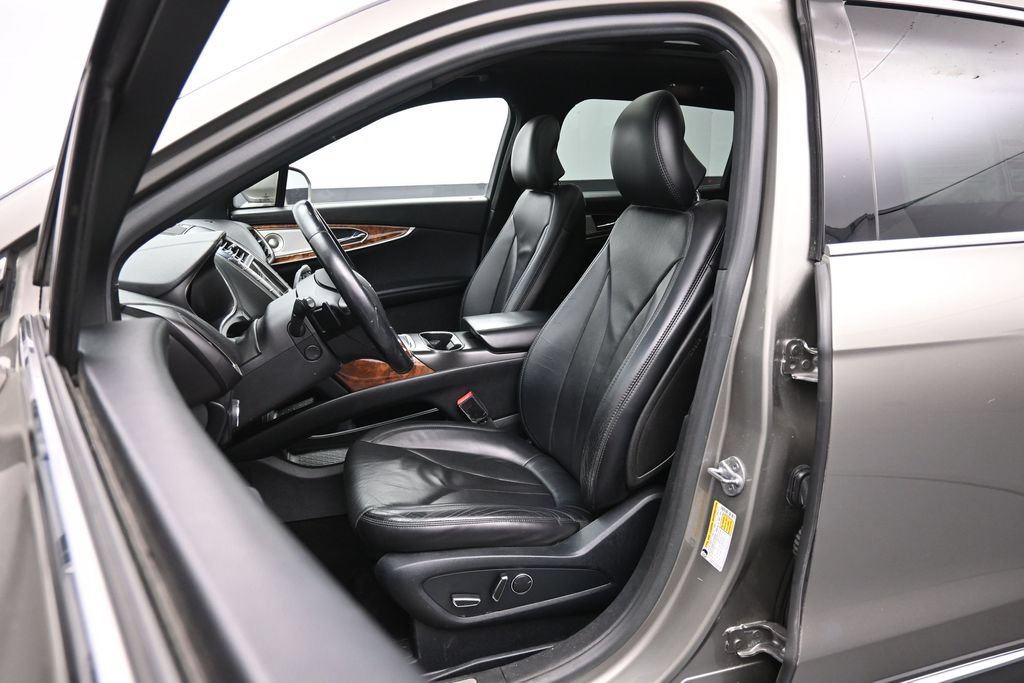 Used 2016 Lincoln MKX Reserve w/ Luxury Package AWD/4WD image 17