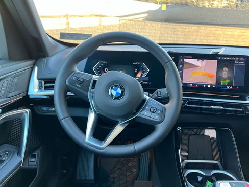 Used 2025 BMW X1 xDrive28i w/ Convenience Package image 10