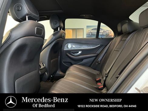 Used 2018 Mercedes-Benz E 300 4MATIC image 13