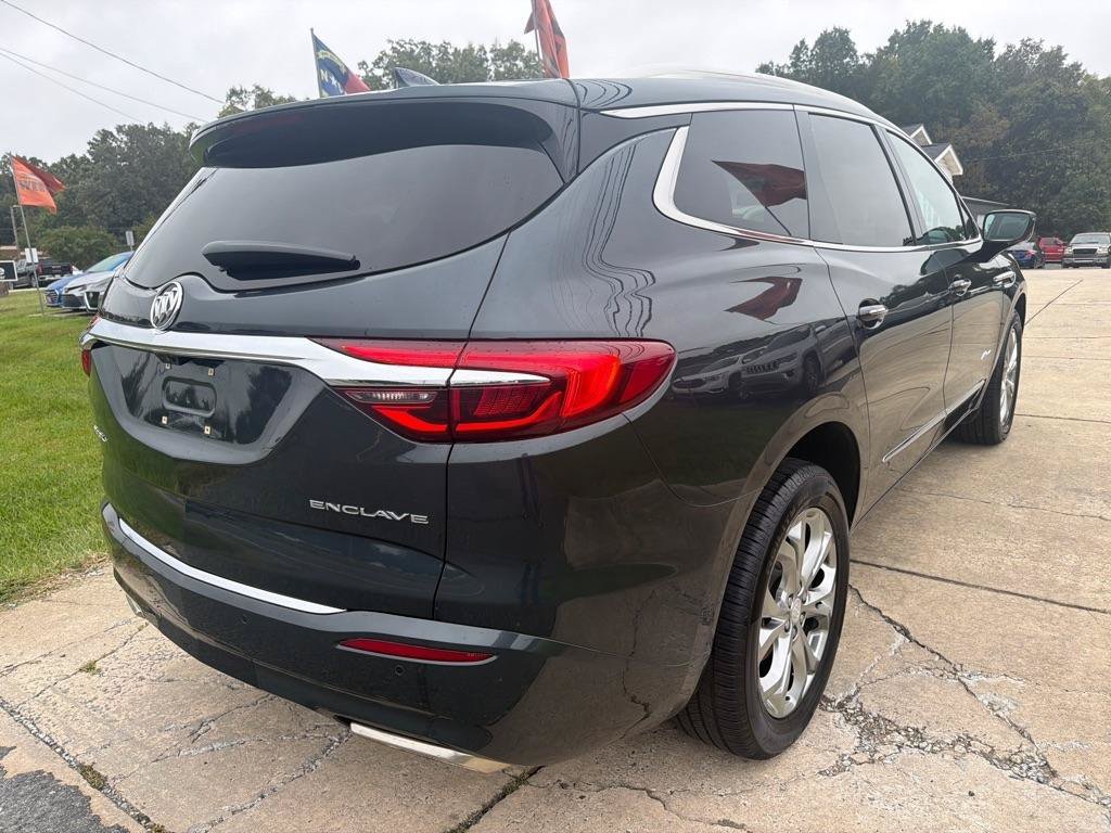 Used 2018 Buick Enclave Avenir w/ Avenir Technology Package FWD image 8