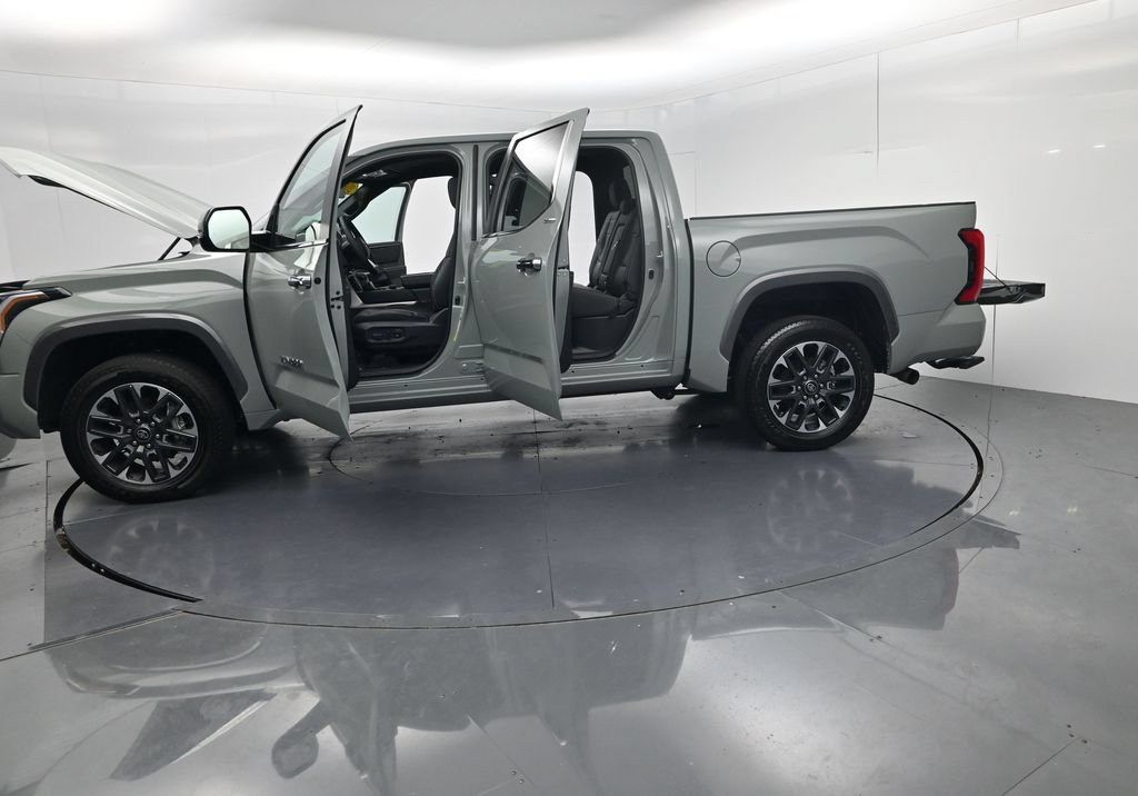 Used 2026 Toyota Tundra Limited AWD/4WD image 60
