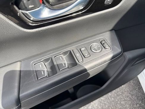 Used 2025 Honda CR-V EX-L image 10