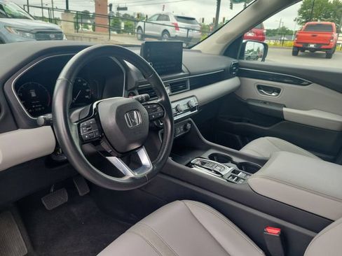 Certified 2025 Honda Pilot EX-L image 13