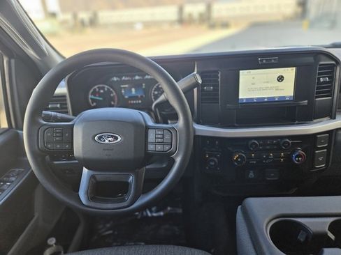 New 2026 Ford F350 4x4 Crew Cab Super Duty image 9