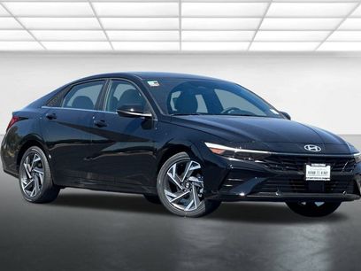 New 2025 Hyundai Elantra Limited