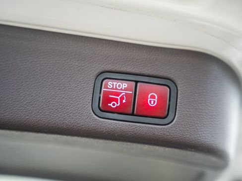 Used 2017 Mercedes-Benz GLE 350 4MATIC image 11