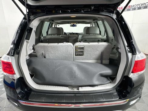 Used 2013 Toyota Highlander Limited AWD/4WD image 28