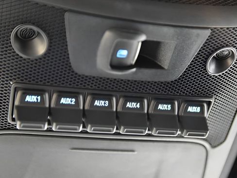 Used 2018 Ford F150 Raptor w/ Equipment Group 802A Luxury AWD/4WD image 32