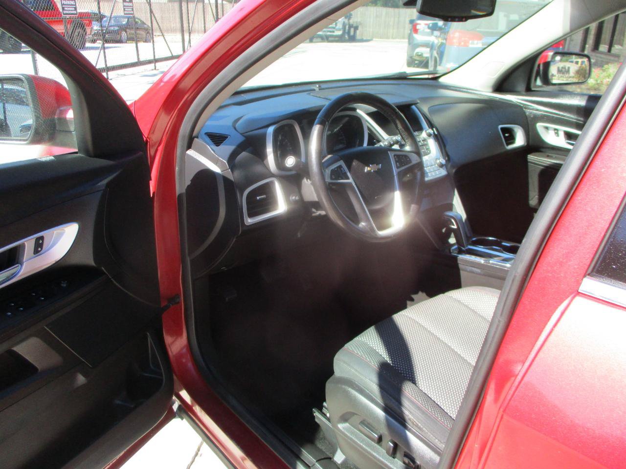 Used 2015 Chevrolet Equinox LT w/ Driver Convenience Package FWD image 13