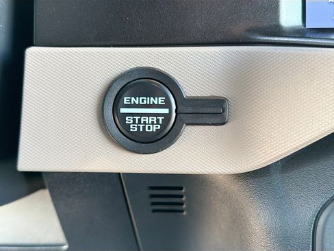 Used 2022 Ford Bronco Wildtrak image 8