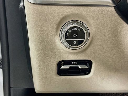 Certified 2026 Mercedes-Benz C 300 Sedan image 10