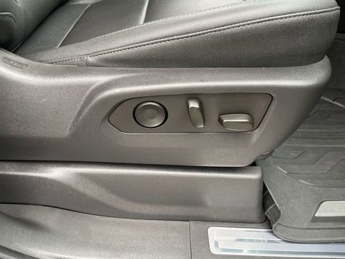 Used 2023 GMC Sierra 1500 SLT w/ SLT Premium Package image 43