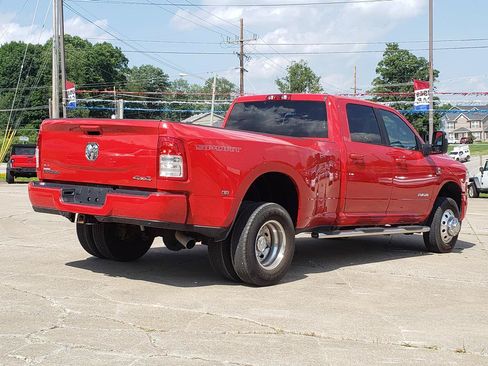 Used 2024 RAM 3500 Big Horn w/ Sport Appearance Package AWD/4WD image 3