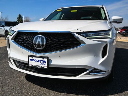 Used 2023 Acura MDX SH-AWD w/ Advance Package image 11