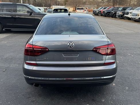 Used 2017 Volkswagen Passat 1.8T S image 6