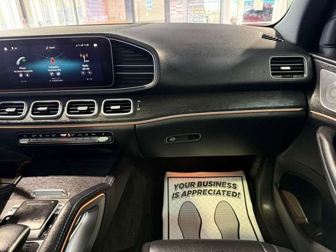 Used 2020 Mercedes-Benz GLE 350 4MATIC w/ Premium Package image 19