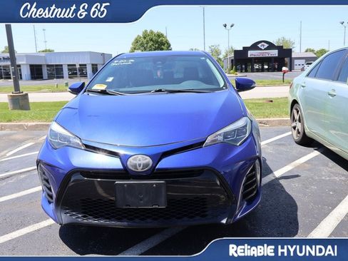 Used 2018 Toyota Corolla SE w/ SE Premium Package FWD image 9