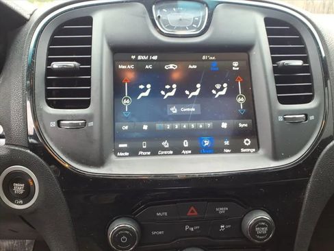 Used 2022 Chrysler 300 S image 32