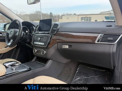 Certified 2019 Mercedes-Benz GLS 450 4MATIC image 31