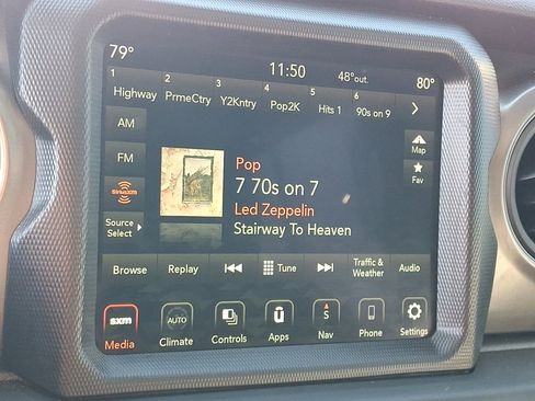 Used 2023 Jeep Wrangler Unlimited image 30