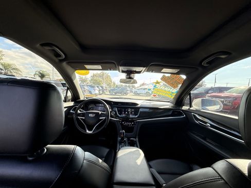 Used 2020 Cadillac XT6 Premium Luxury image 19