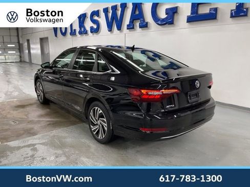 Used 2020 Volkswagen Jetta SEL image 2