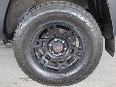 Used 2015 Toyota 4Runner TRD Pro AWD/4WD image 26