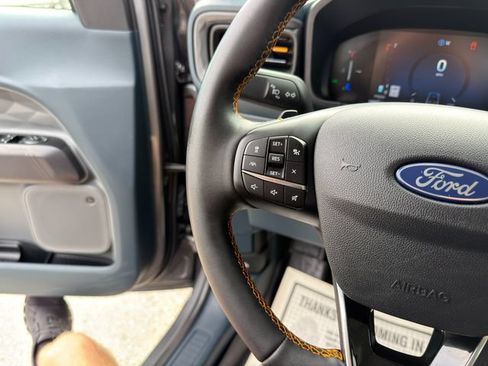 Used 2025 Ford Maverick Tremor AWD/4WD image 45