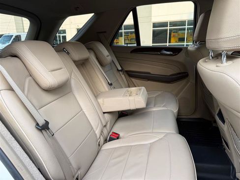 Used 2012 Mercedes-Benz ML 350 BlueTEC 4MATIC image 35