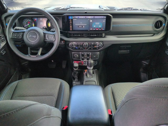 Used 2024 Jeep Wrangler Unlimited Rubicon 4xe w/ Convenience Group AWD/4WD image 15