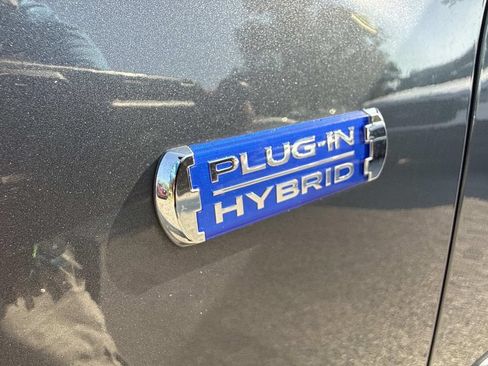 Used 2021 Subaru Crosstrek Hybrid w/ Moonroof Package w/Navigation AWD/4WD image 12
