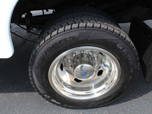 Used 2018 Ford F450 XL w/ Power Equipment Group AWD/4WD image 31