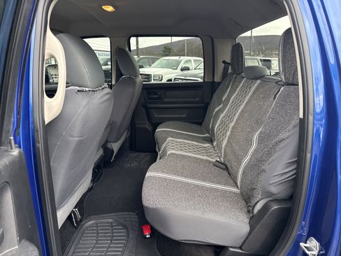 Used 2018 RAM 2500 Tradesman w/ Chrome Appearance Group image 13