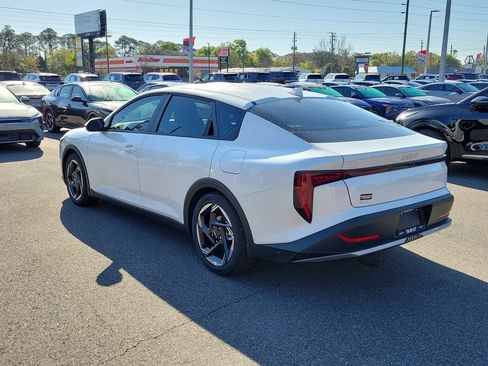 New 2026 Kia K4 EX image 4
