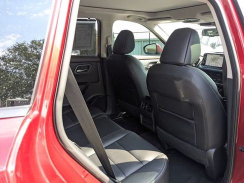 Used 2021 Nissan Rogue SL w/ Premium Package FWD image 34