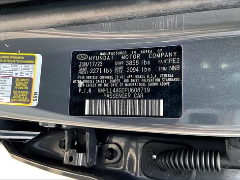 Used 2023 Hyundai Elantra SE FWD image 31