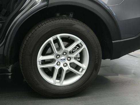 Certified 2025 Ford Explorer Active AWD/4WD image 21